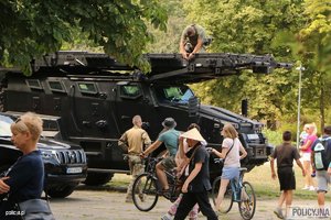 Zdjęcia z festynu na terenie Agrykoli w Warszawie - święto Policji 2023