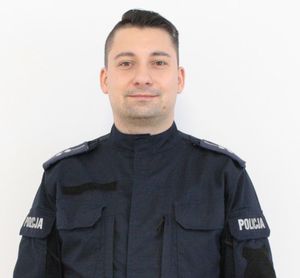 umundurowany policjant