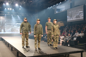 Pokaz mody służb mundurowych