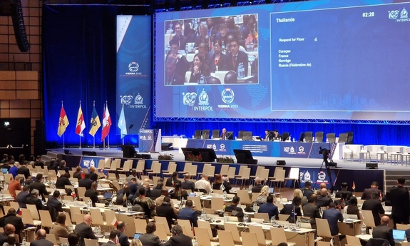uczestnicy podczas  Zgromadzenia Ogólnego Międzynarodowej Organizacji Policji Kryminalnej – INTERPOL