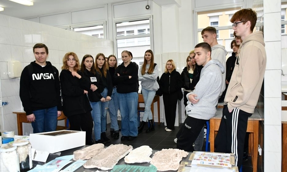 młodzież w jednej z sal dydaktycznych w CSP w Legionowie