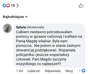 komentarz zamieszczony na Facebooku lęborskiej jednostki, w których opisywane są przypadki pomocy, jakiej udzieliła funkcjonariuszka osobom potrzebującym wsparcia i dobrej rady.