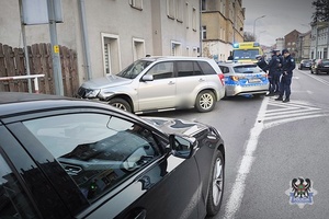 Ulica na której zatrzymali policjanci pijanego kierowce który uderzył samochodem w latarnię