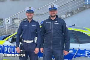 zdjęcie policjantów