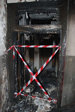 wnętrze spalonego mieszkania
