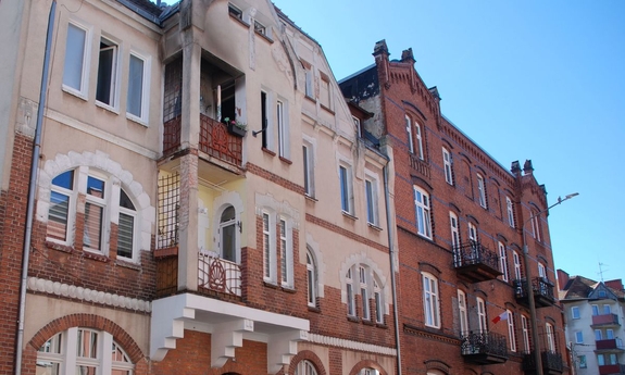 budynek, w którym wybuchł pożar