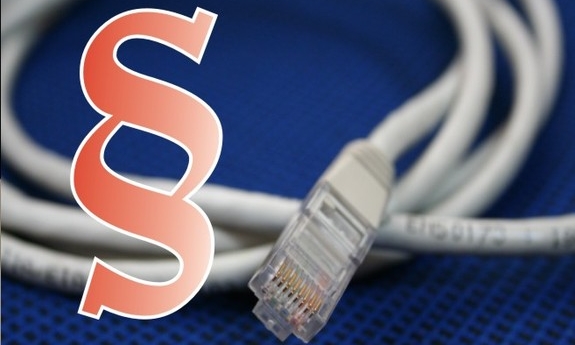 symbol paragrafu i kabel internetowy