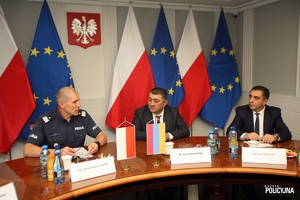 Helsińska Fundacja Praw Człowieka wraz z delegatami z Armenii z wizytą w Komendzie Głównej Policji