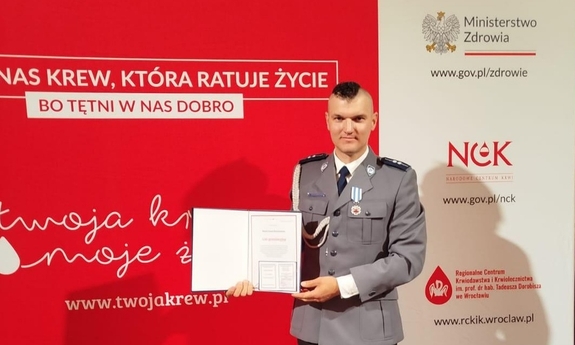nagrodzony policjant