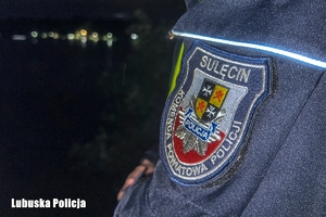 rękaw kurtki policjanta