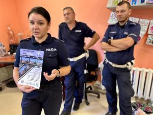 Policjanci podczas prelekcji.