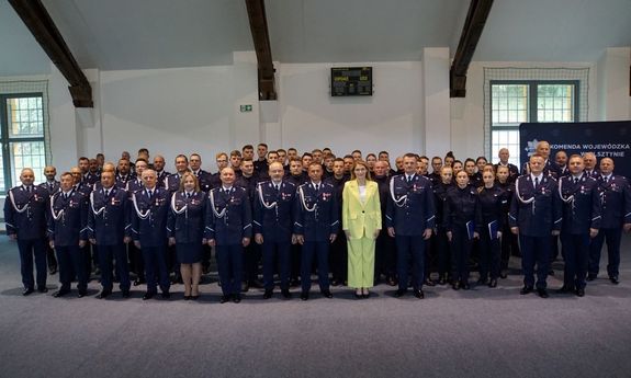 uczestnicy uroczystego ślubowania