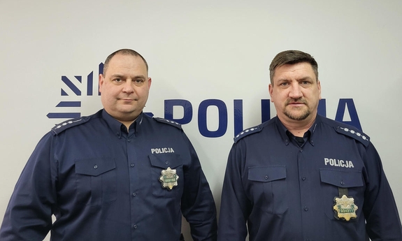 Dwaj policjanci.