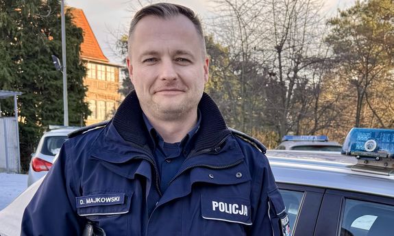 Dzielnicowy, który uratował starszego mężczyznę.