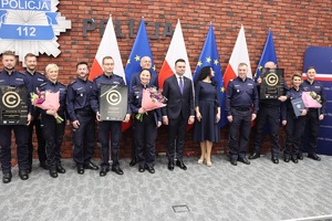 uczestnicy uroczystości wręczenie Złotych Blach.