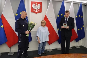 Uczestnicy posiedzenie Rady Fundacji z udziałem zastępcy komendanta głównego Policji.