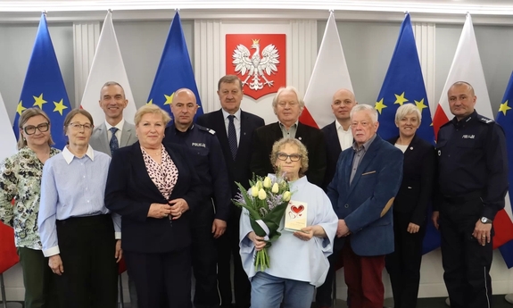 Uczestnicy posiedzenie Rady Fundacji z udziałem zastępcy komendanta głównego Policji.