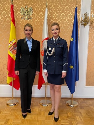 mł. insp. Monika Sokołowska i Chargé d’affaires a.i. Monika Krzepkowska.