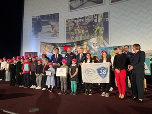 Uczestnicy Gali Finałowej Ogólnopolskiego Konkursu „Odblaskowa Szkoła” 2024.