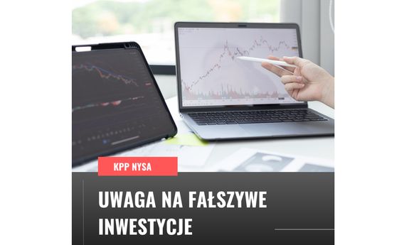 Kolorowa grafika - komputer z ikoną grafiki inwestycyjnej.