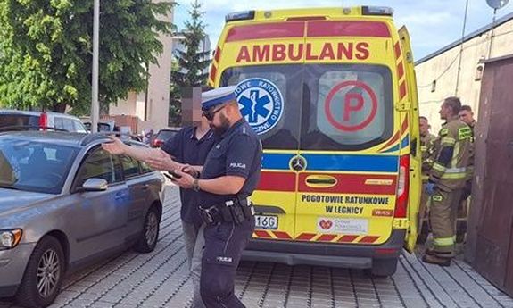 policjanci podczas akcji.