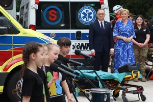 „Bezpieczne wakacje” z parą prezydencką