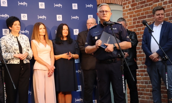 Uczestnicy konferencji przed festiwalem Kameralne Lato.