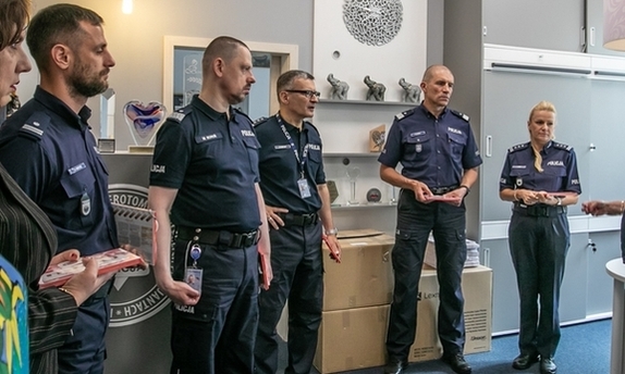 Komendant Główny Policji nadinsp. Marek Boroń, I zastępca Komendanta Głównego Policji nadinsp. Roman Kuster, zastępca dyrektora Gabinetu Komendanta Głównego Policji insp. Iwona Kuc wraz z insp. Rafałem Wasiakiem oraz koordynatorem ds. sportu w Policji podinsp. Danielem Grzybem.