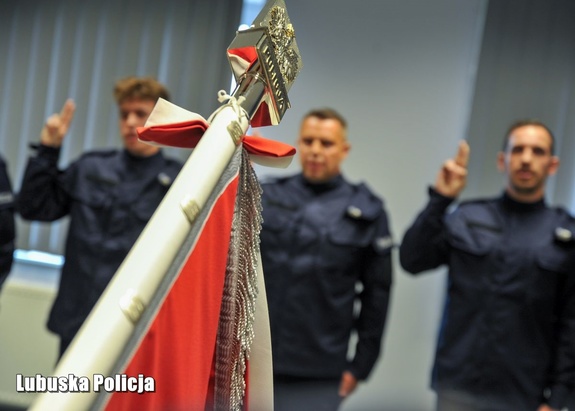 Policjanci podczas ślubowania.