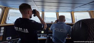policjant za granicą.