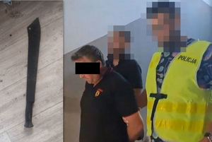 Kolaż zdjęć na których widać maczetę oraz zatrzymanego mężczyznę z policjantami.