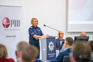 Seminarium naukowo-praktyczne.