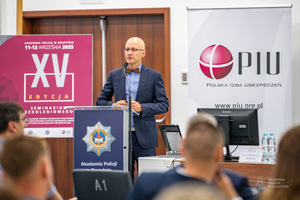 Seminarium naukowo-praktyczne.