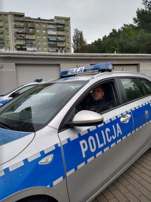 Policyjny radiowóz.