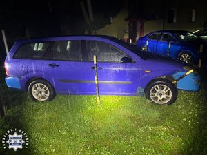 Uszkodzony samochód.