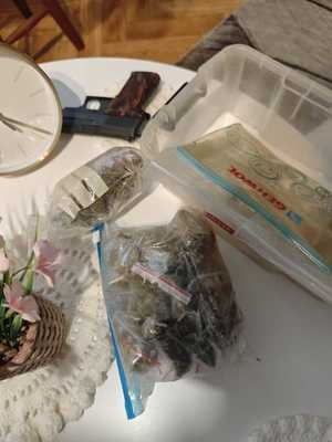 Zabezpieczone narkotyki w woreczkach