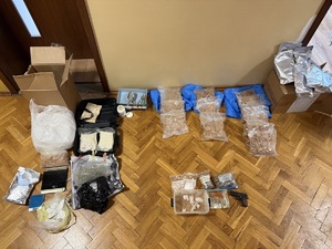 Zabezpieczone narkotyki w woreczkach