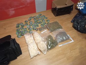 Zabezpieczone środki w woreczku.