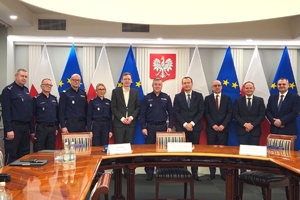 Uczestnicy podpisania porozumienia o współpracy.