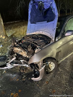 Uszkodzony w wypadku pojazd.