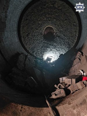 Zdjęcie przedstawia piec do wypalania ołowiu.