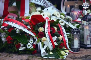 Spotkanie upamiętniające wydarzenia sprzed 20 lat.