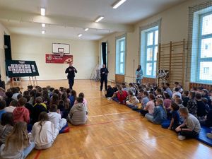 Kręci mnie bezpieczeństwo w zimie - edukacja i zabawa z Policją podczas ferii