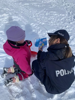 Kręci mnie bezpieczeństwo w zimie - edukacja i zabawa z Policją podczas ferii
