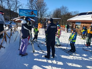 Kręci mnie bezpieczeństwo w zimie - edukacja i zabawa z Policją podczas ferii.