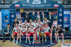 rozgrywki piłkarskie .