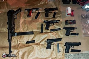 Zabezpieczona broń.