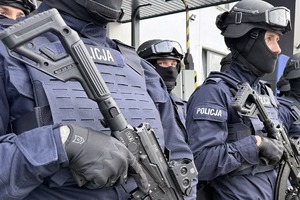 Funkcjonariusze z Grupy Szybkiego Reagowania Komendy Miejskiej Policji w Toruniu.