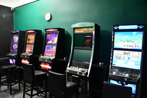 Zabezpieczone automaty do gier hazardowych.