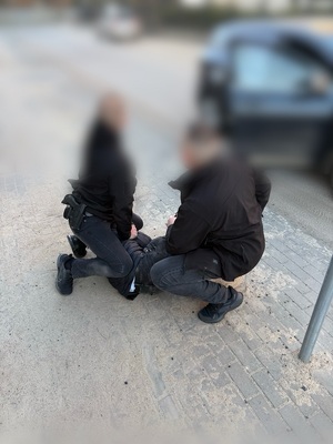policjanci zatrzymali mężczyznę.